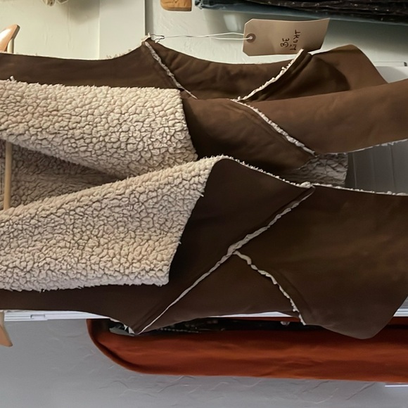 Vegan fleece-suede vest! - Picture 10 of 11